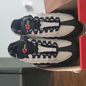 Nike Air Max 95 Essential size 8